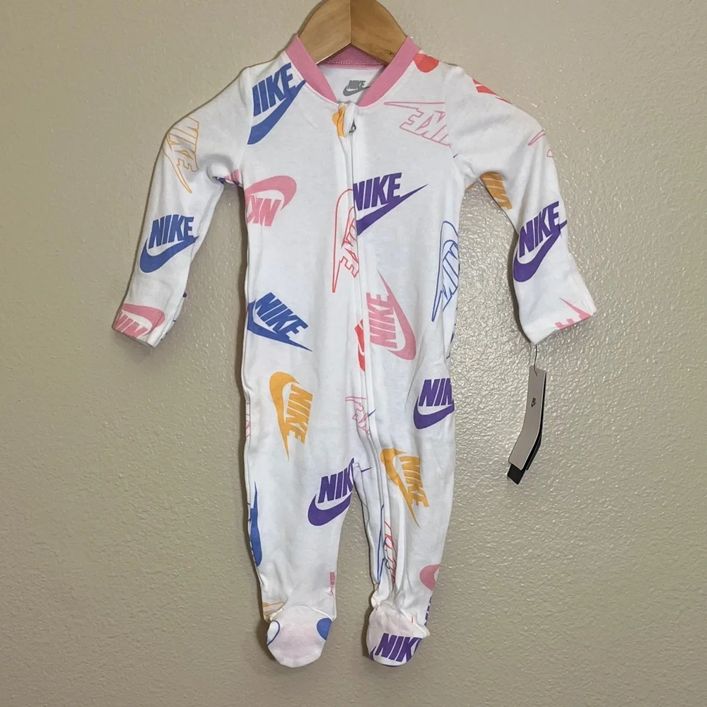 NWT Nike Colorful Logo Baby Romper Pajamas - Picture 1 of 11